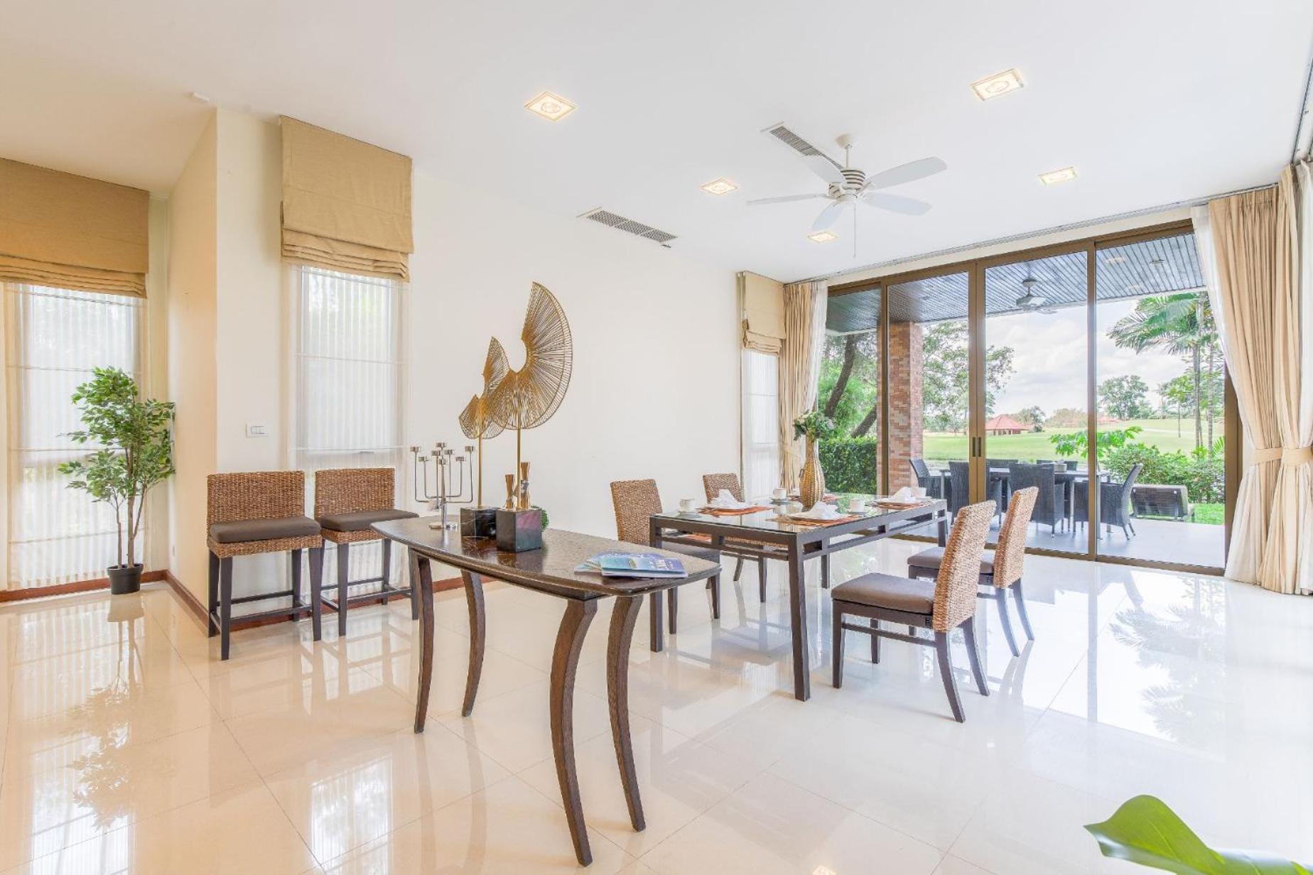 Laguna Golf View Pool Villa *