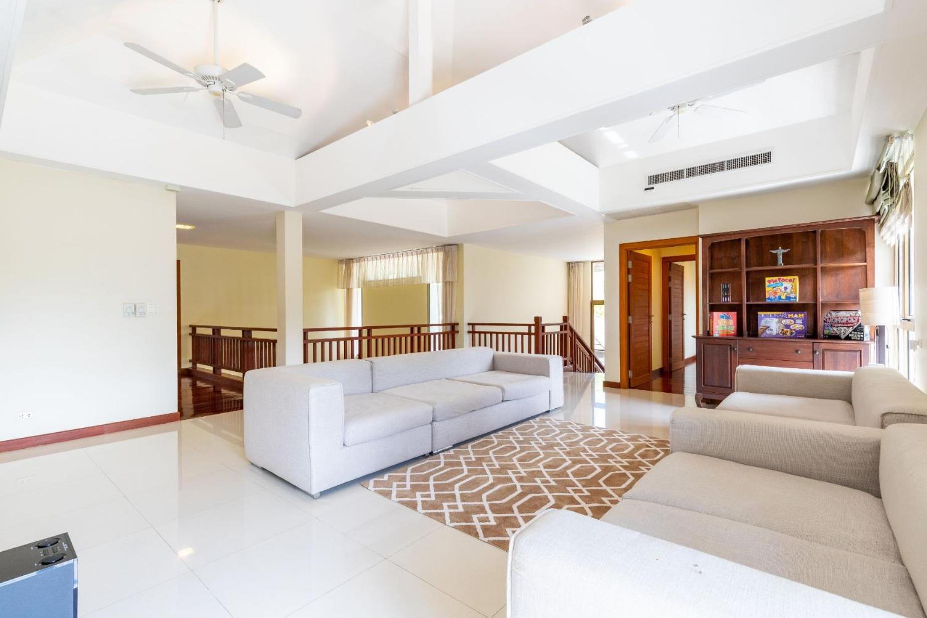 Laguna Golf View Pool Villa *