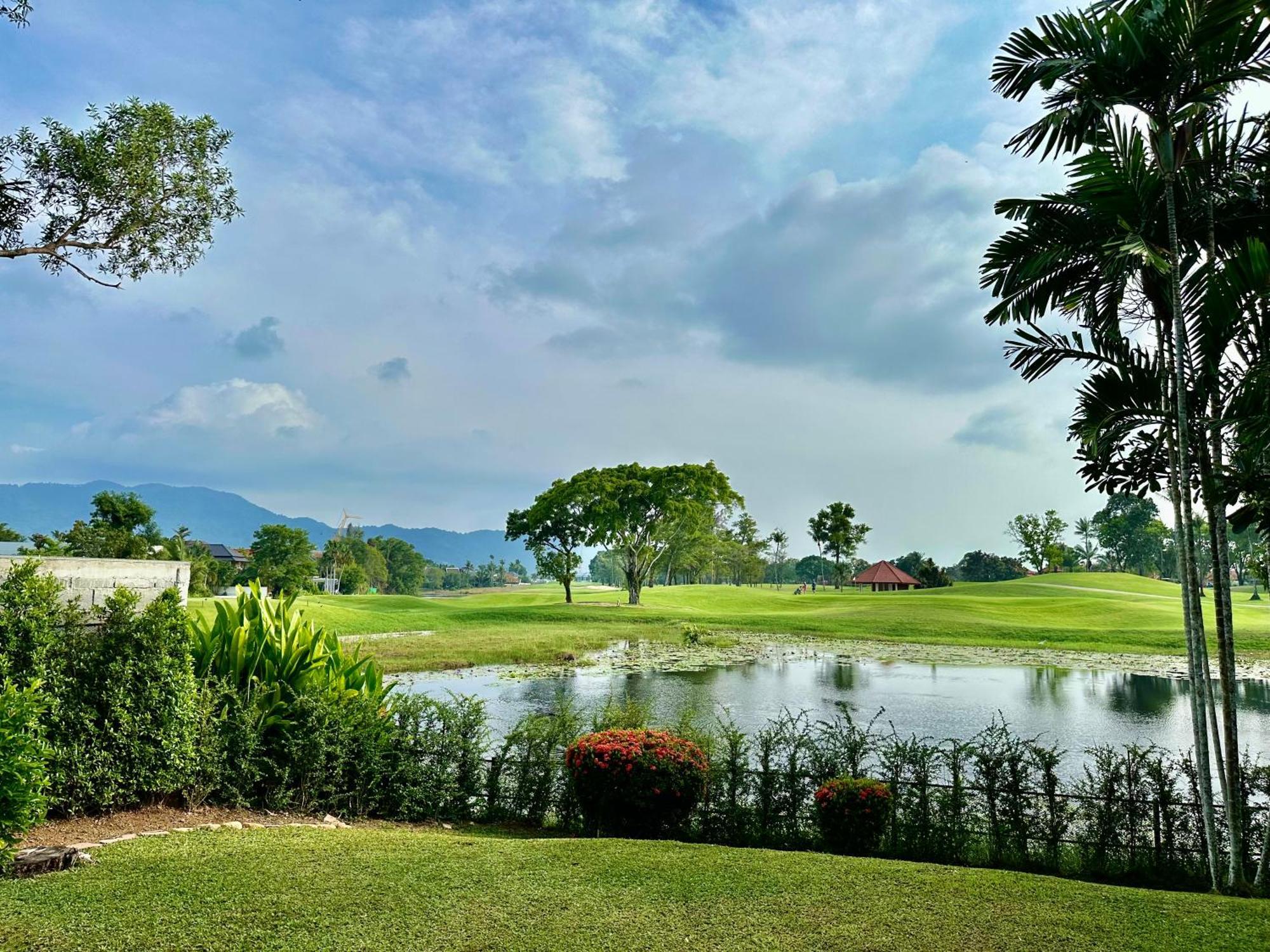 Laguna Golf View Pool * Phuket